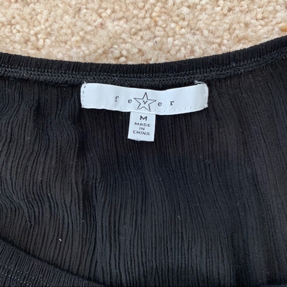 Fever black top with lace sleeve detail medium - Picture 2 of 8